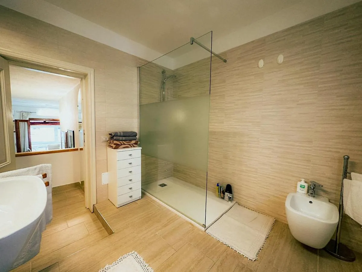 Appartamento Vicino Al Centro Di Olbia Apartment