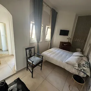 https://bella-mbriana-naples-80142.hotels-amalfi.com